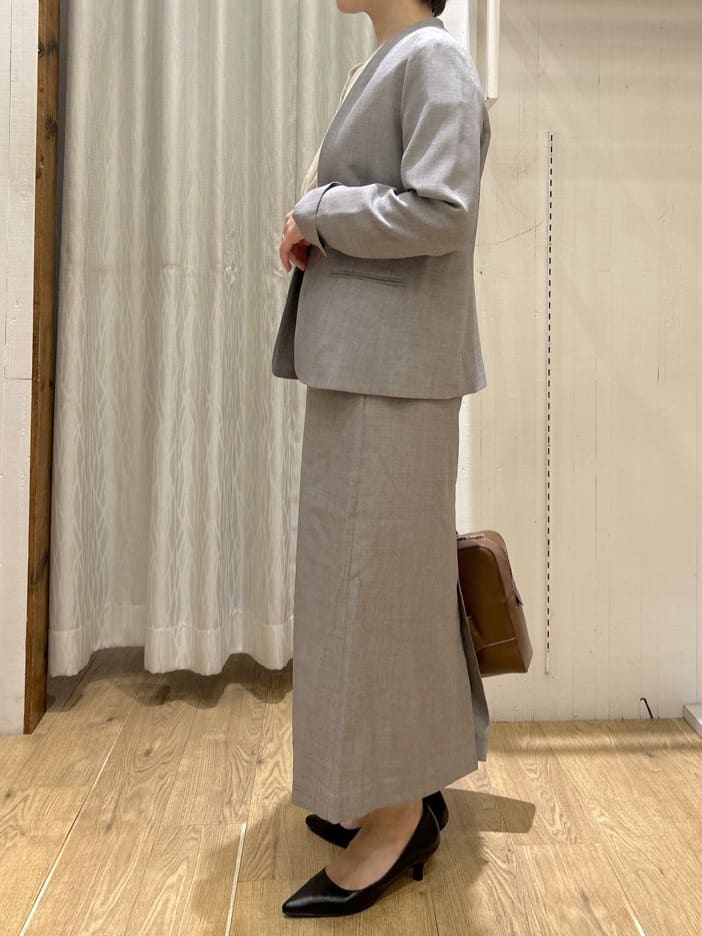 ga_riさんの「THE SHOP TK｜ビジネスノーカラージャケット【セットアップ可/洗える】/CAVIANシリーズ」を使ったコーディネート