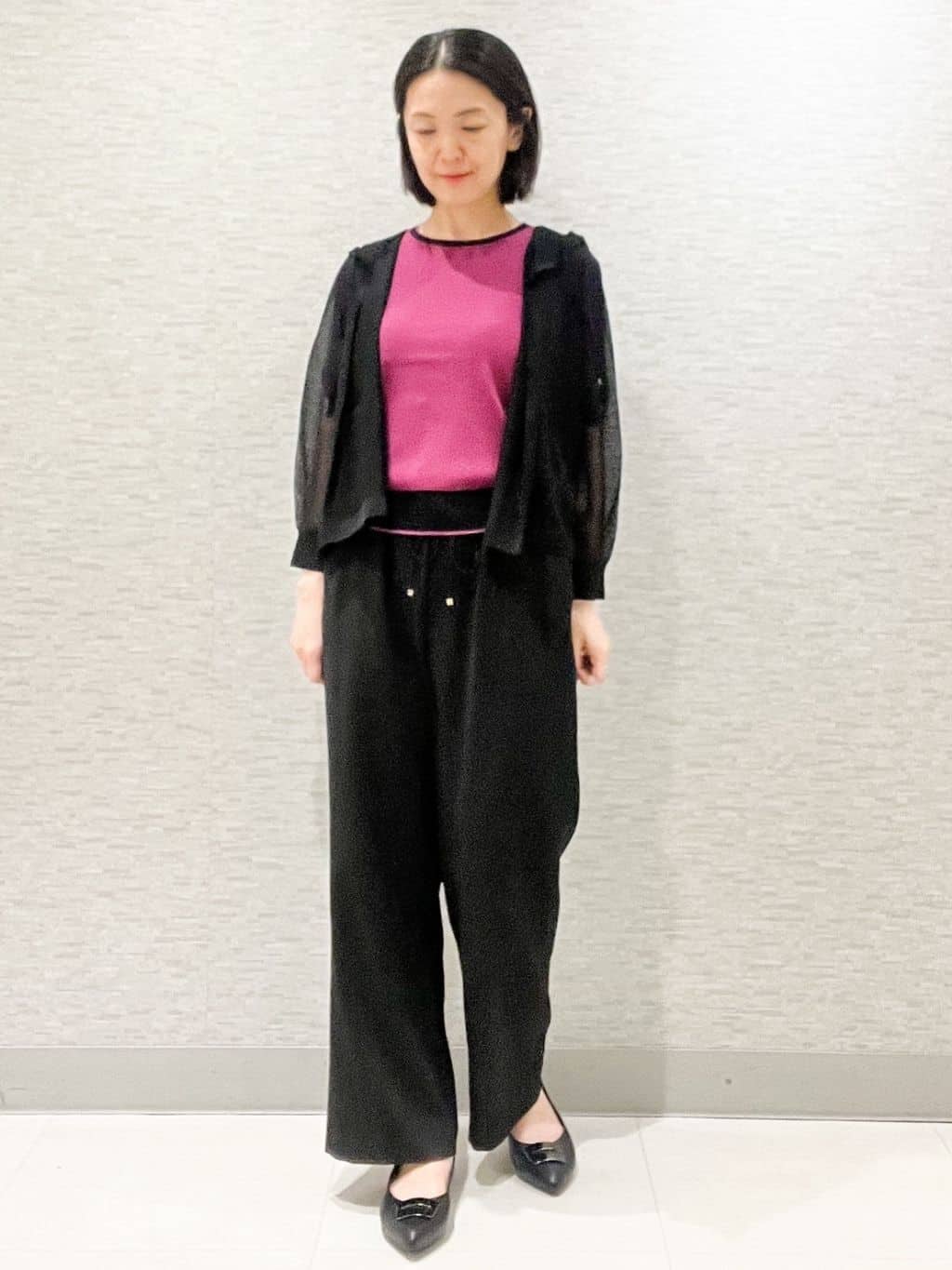 marikoさんの「Reflect｜【WEB先行カラーあり／手洗い可／アンサンブル可】バイカラー五分袖ニット」を使ったコーディネート
