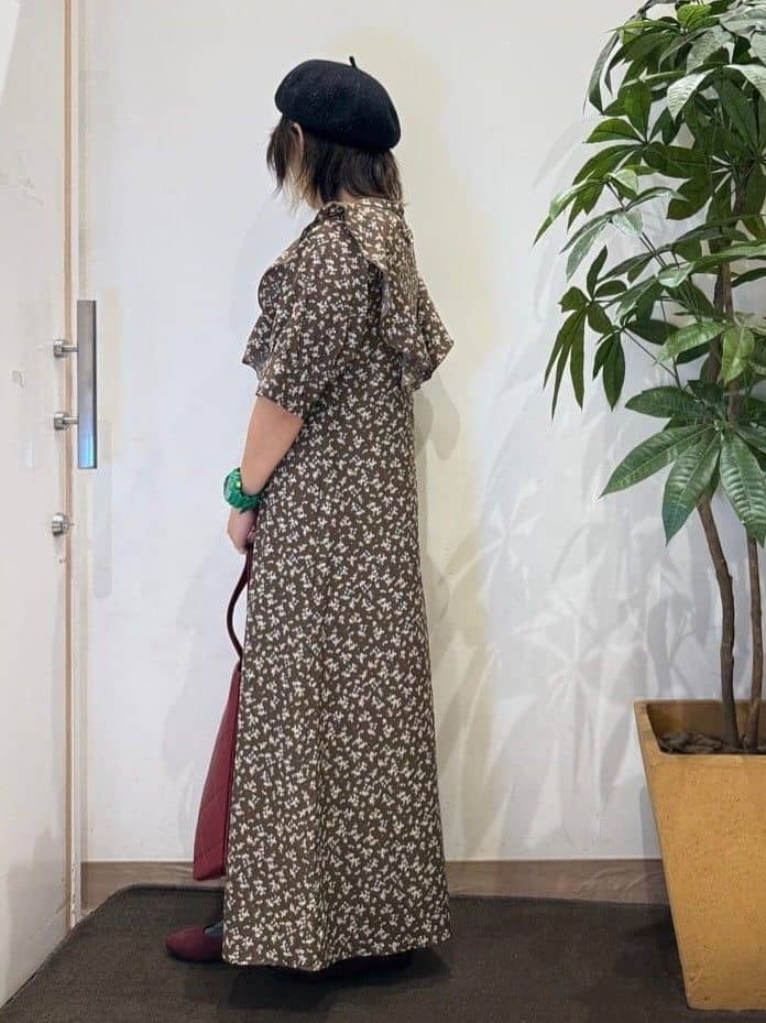 misakiさんの「SHOO･LA･RUE｜【S-LL】クラシカルな 花柄ワンピース」を使ったコーディネート