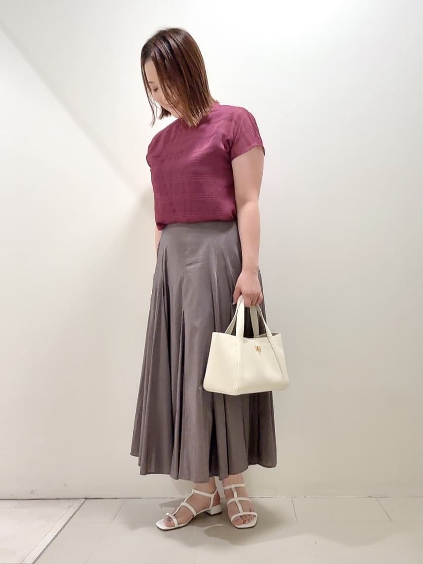 YUIさんの「UNTITLED｜【シアー】チェックスタンドネックブラウス」を使ったコーディネート