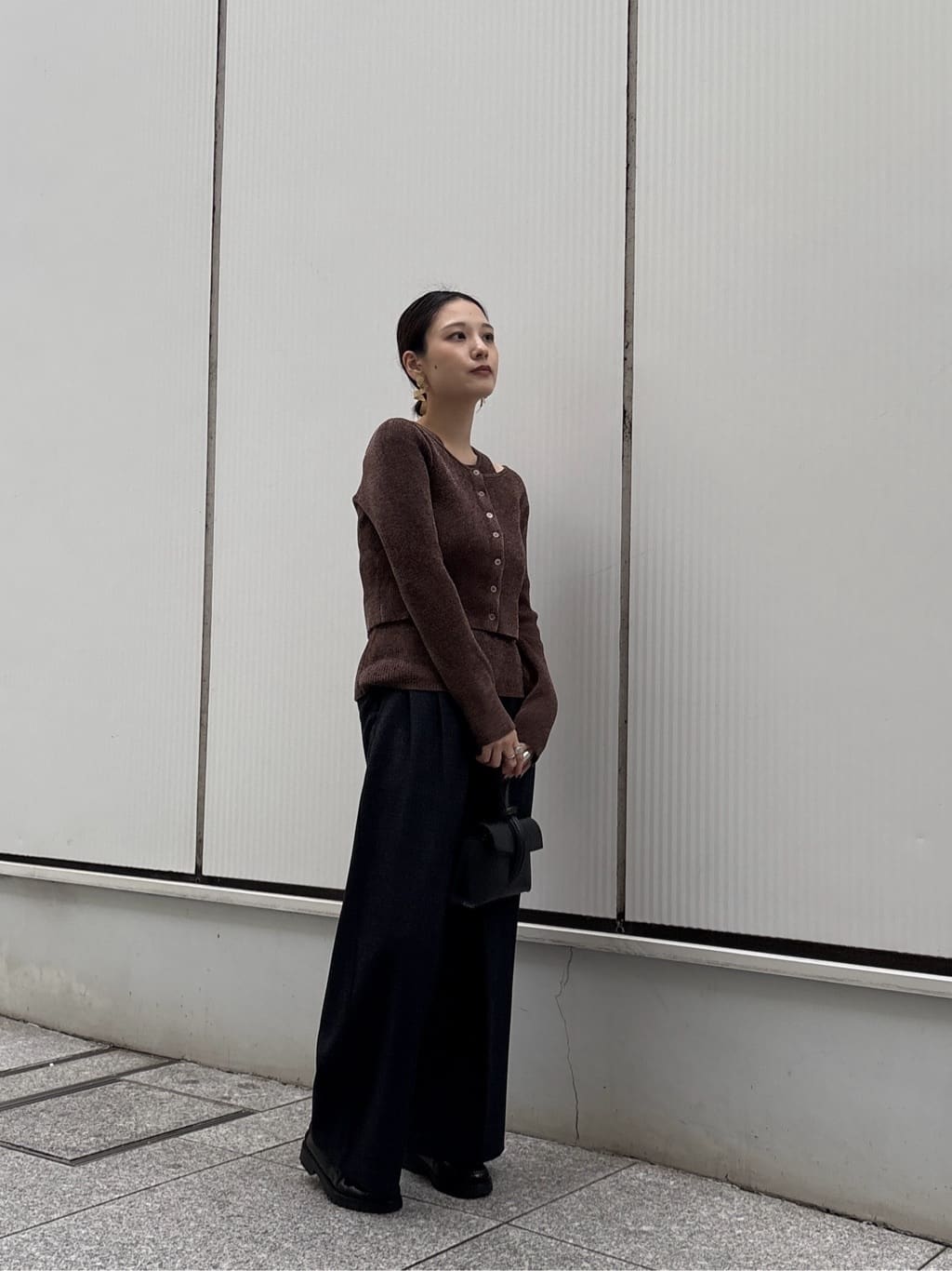 ayanoさんの「INDIVI｜ツイードタックワイドパンツ」を使ったコーディネート