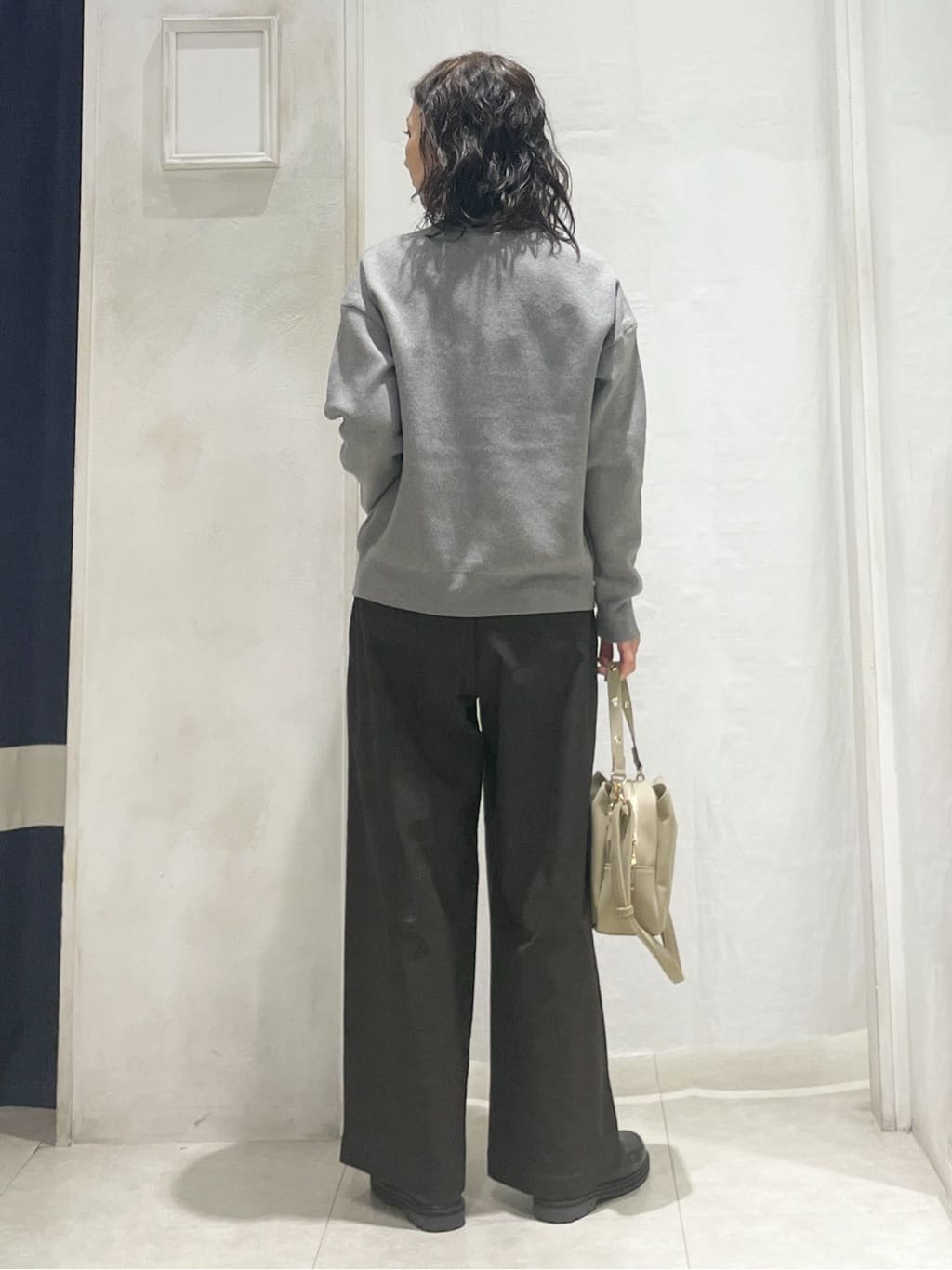 hiroさんの「grove｜【選べる着丈/多機能】裏起毛ハイパーストレッチワイドパンツ」を使ったコーディネート