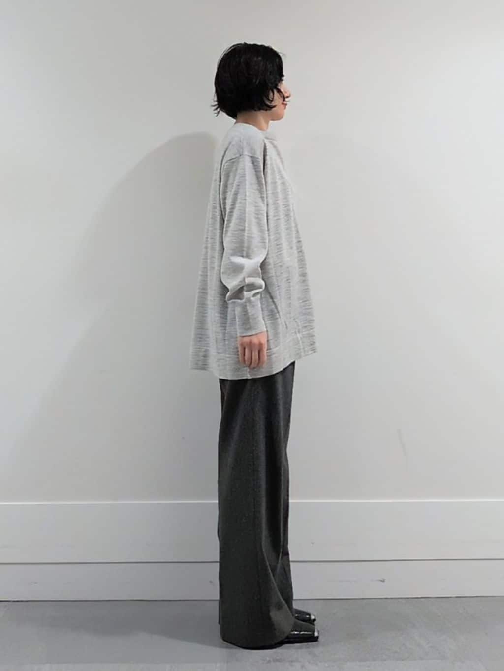 ミズタさんの「UNTITLED｜【アンサンブル可/洗える/ボタンなし】シルクウールカシミヤ 着流しカーディガン」を使ったコーディネート