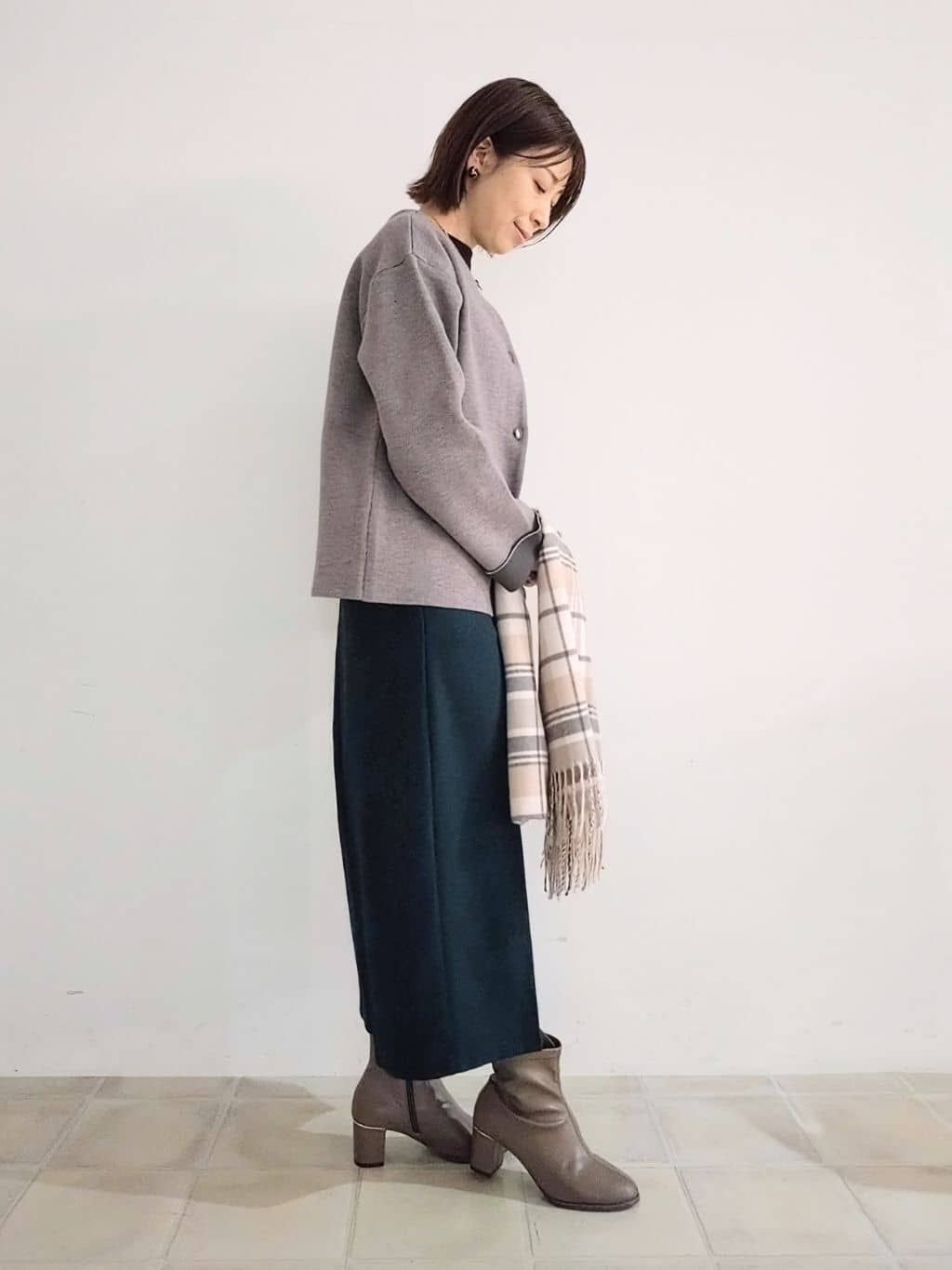 miomioさんの「SHOO･LA･RUE｜【S-LL】美しく見せる ボートネックロンT」を使ったコーディネート