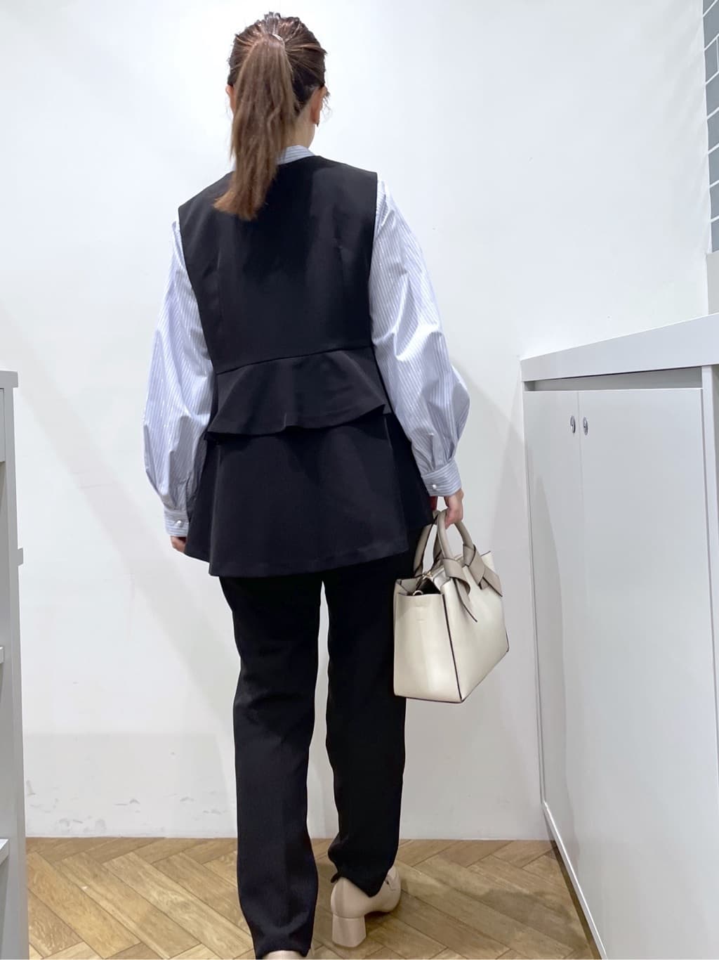 Junさんの「index｜《XS-LLサイズ》ストレッチテーパードパンツ／セットアップ対応【洗濯機洗い可／イージーアイロン／防」を使ったコーディネート