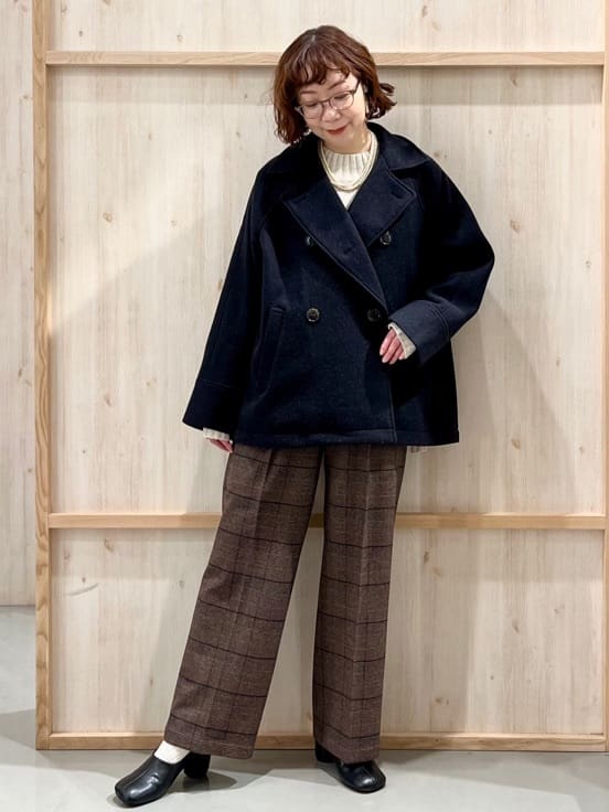 nakoさんの「THE SHOP TK｜ふんわり柔らかきれい色 ウール混ハイネックニット」を使ったコーディネート