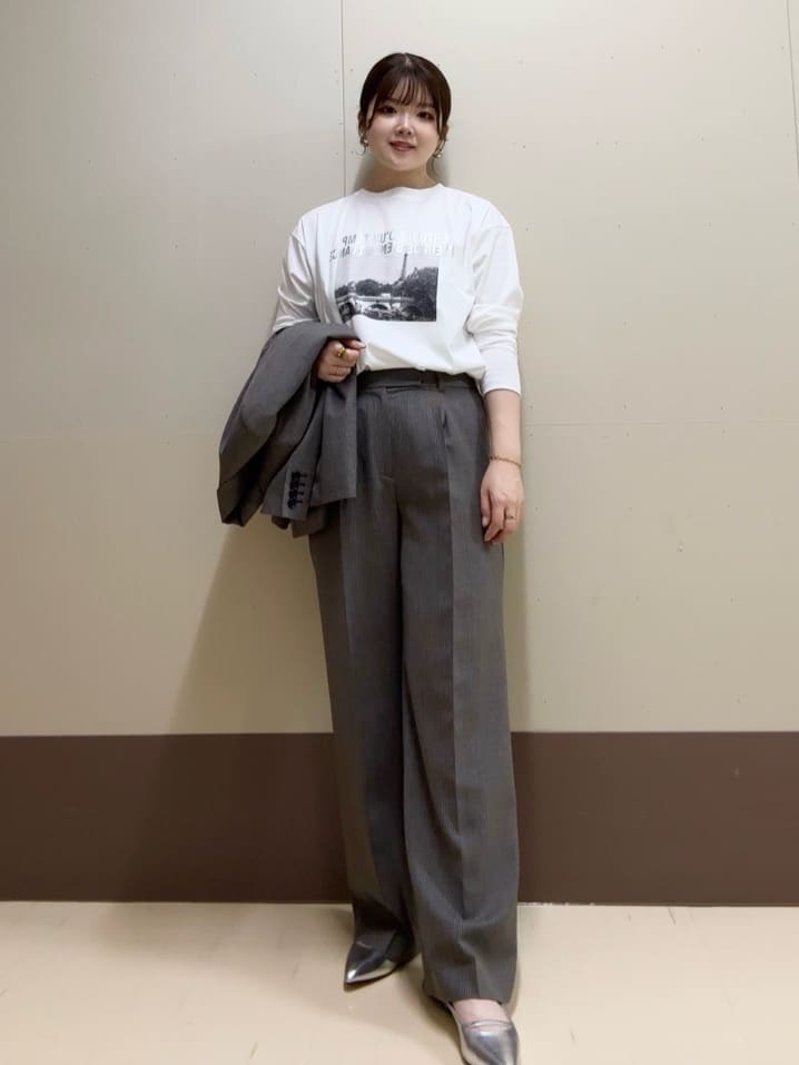 Atsumiさんの「UNTITLED｜【洗える/コットン100%】グラフィックロンT」を使ったコーディネート