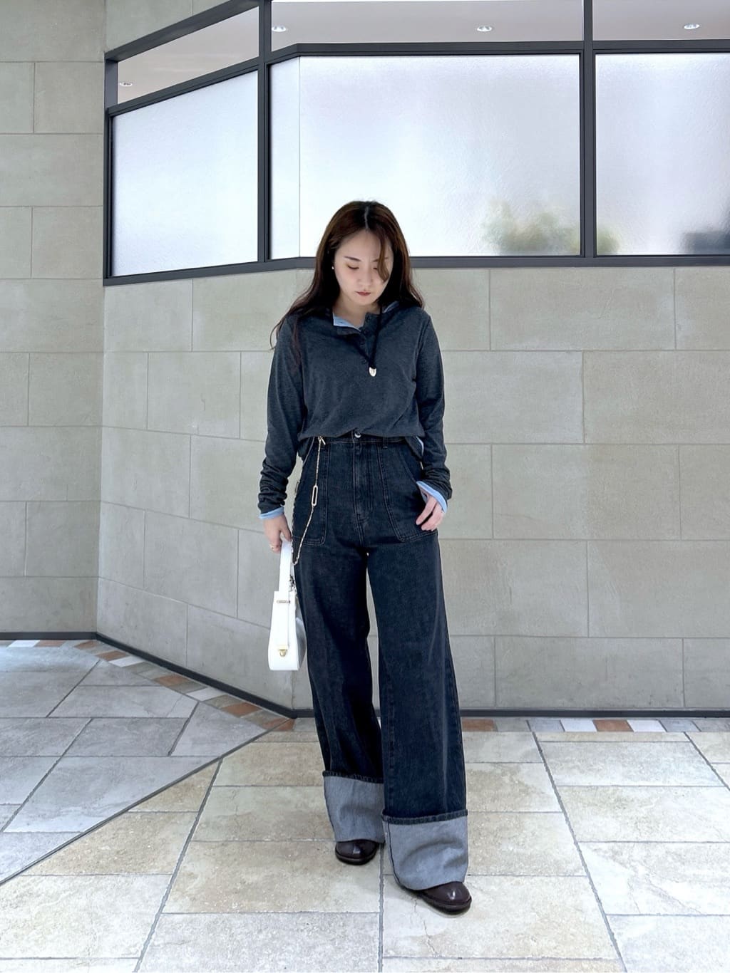 よねさんの「INDIVI｜ロールアップデニム」を使ったコーディネート