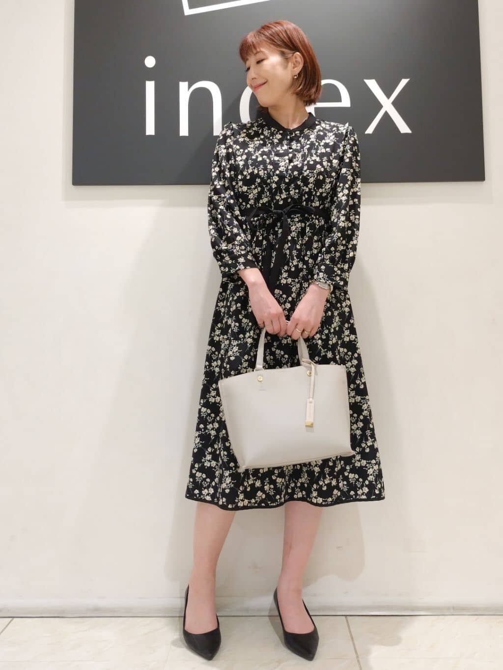 n.さんの「index｜◆【2WAY】バイカラー3層ミドルトートバッグ」を使ったコーディネート