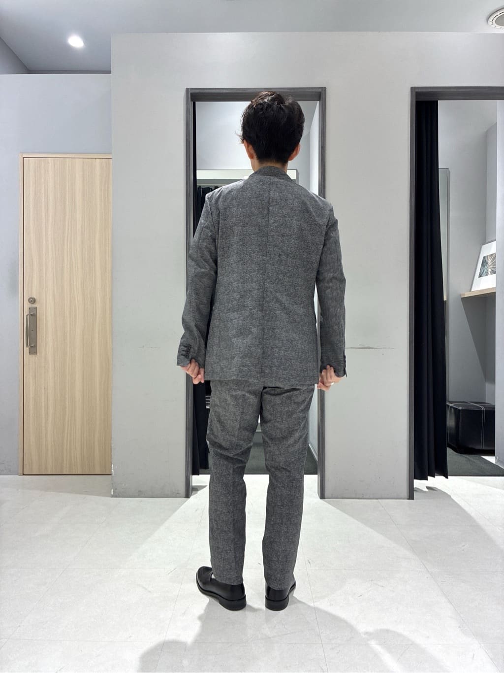 わいずみさんの「TAKEO KIKUCHI｜【抗菌防臭】COOL DOTS（R）ドビープリント ジャケット」を使ったコーディネート