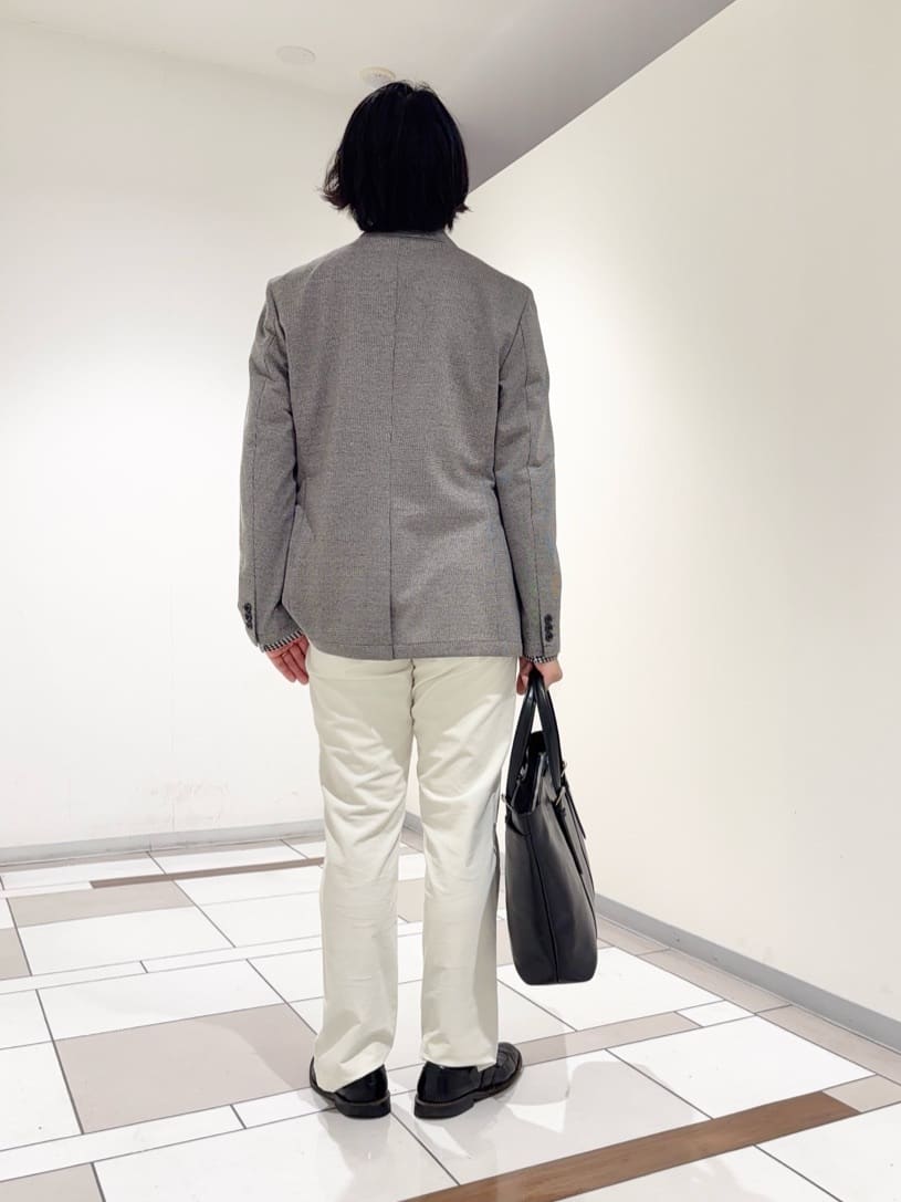 及川さんの「TAKEO KIKUCHI｜ピンジャージ 千鳥 ジャケット」を使ったコーディネート