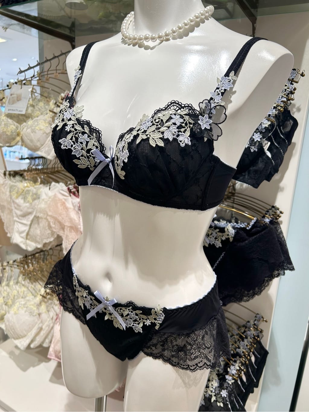 hachiさんの「Risa Magli｜ジニー ブラジャー （B-C） ＜スウィートリッチ＞」を使ったコーディネート