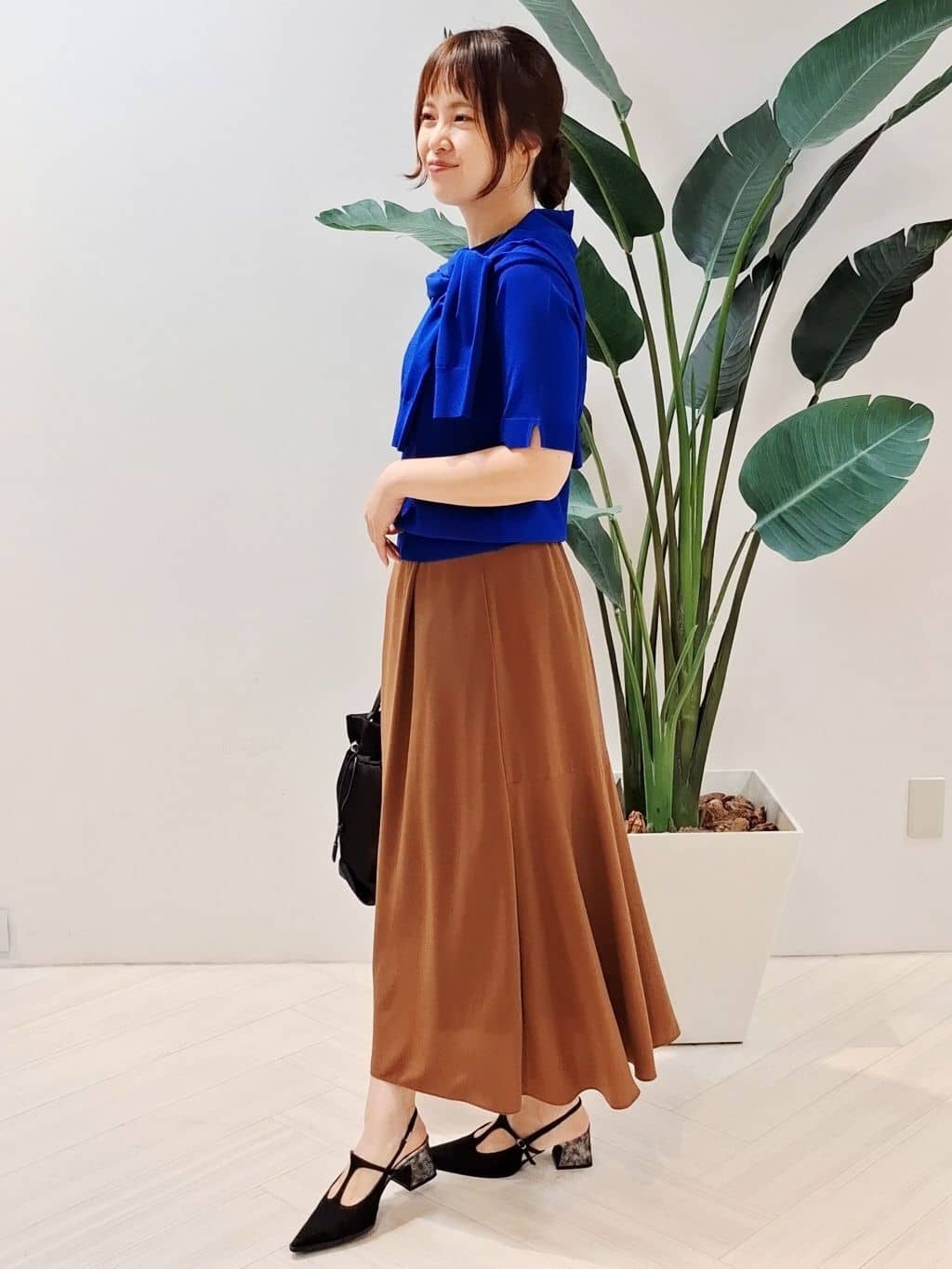 YuKaRiさんの「UNTITLED｜【アンサンブル可/薄手】ベーシッククルーネックカーディガン」を使ったコーディネート
