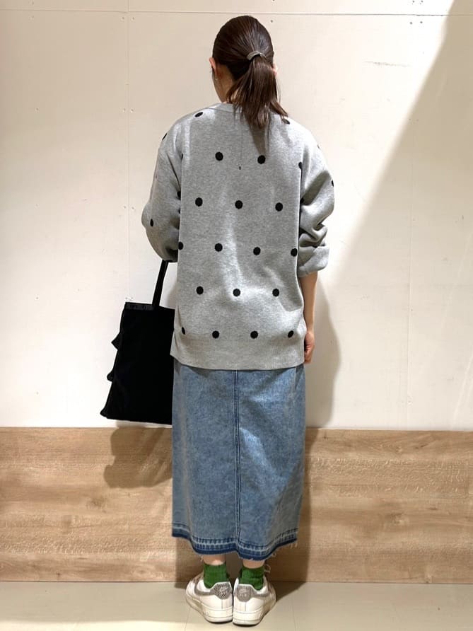 花さんの「SHOO･LA･RUE｜◆フリルティアードトートバッグ」を使ったコーディネート