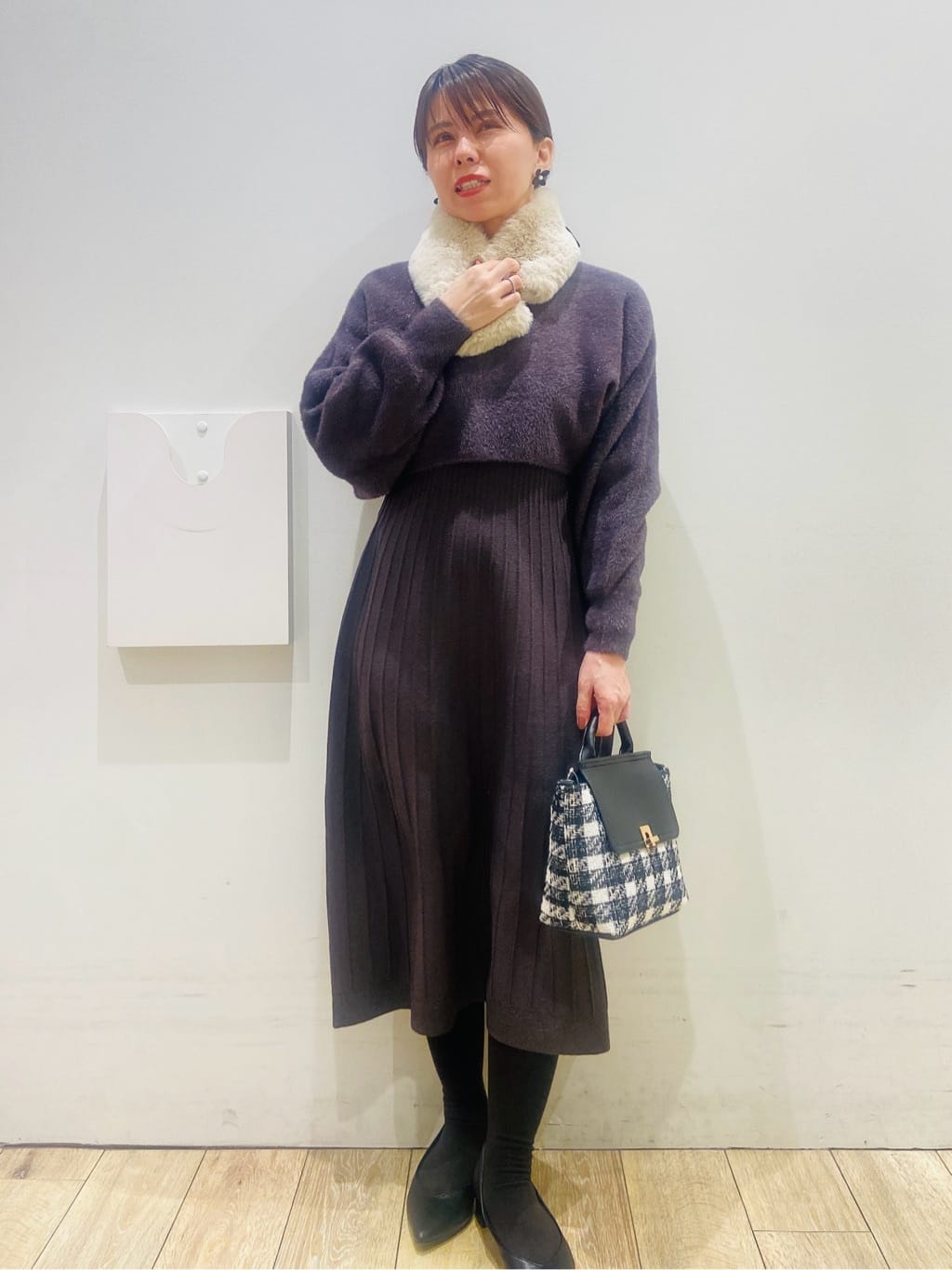 YUKOさんの「index｜ラメフェザープルオーバーセット ニットワンピース【洗濯機OK】《XS～LL》」を使ったコーディネート