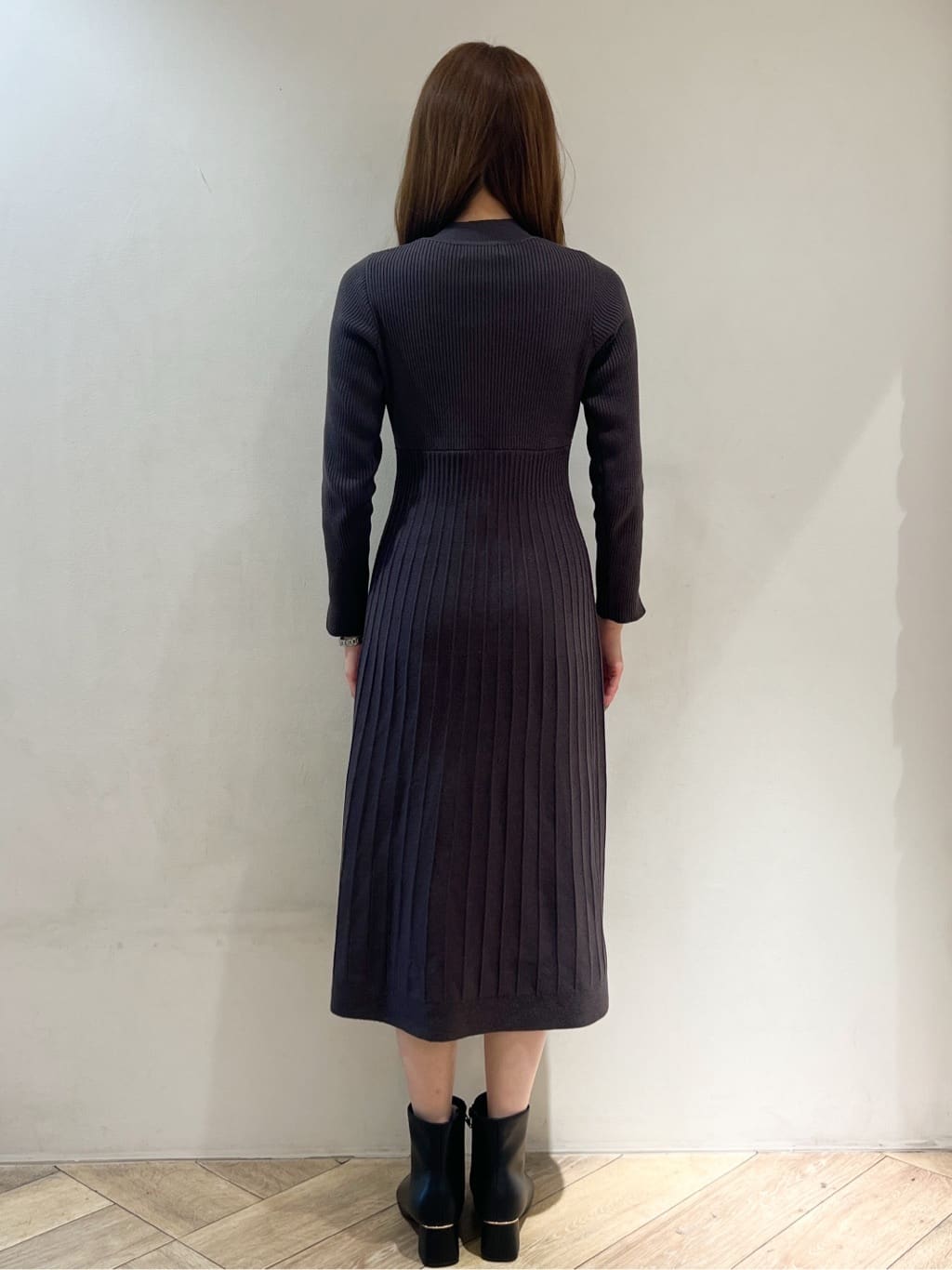 nanaさんの「index｜ラメフェザープルオーバーセット ニットワンピース【洗濯機OK】《XS～LL》」を使ったコーディネート