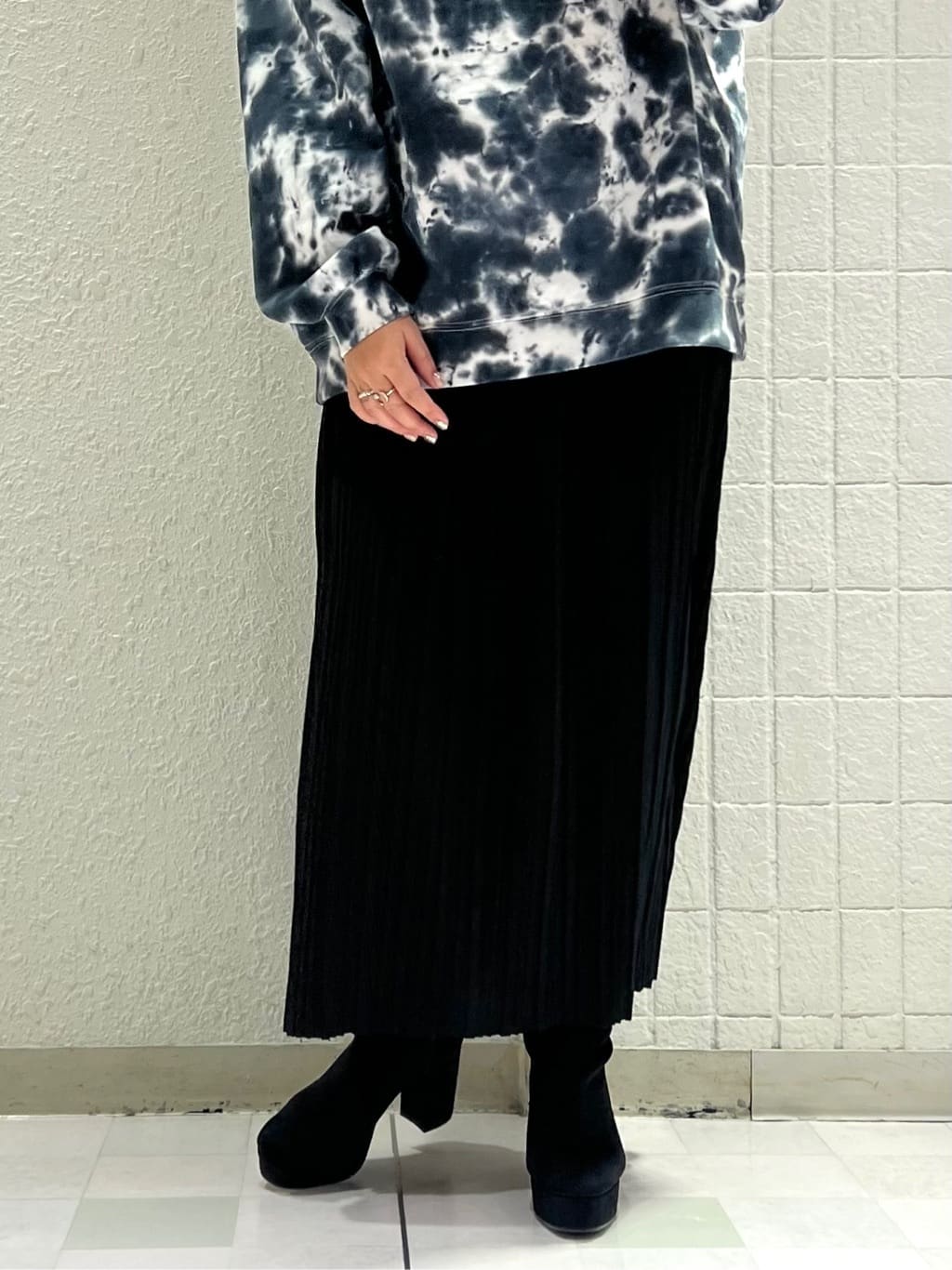 TAKAさんの「ESPERANZA｜ゆる傾斜ロングブーツ」を使ったコーディネート