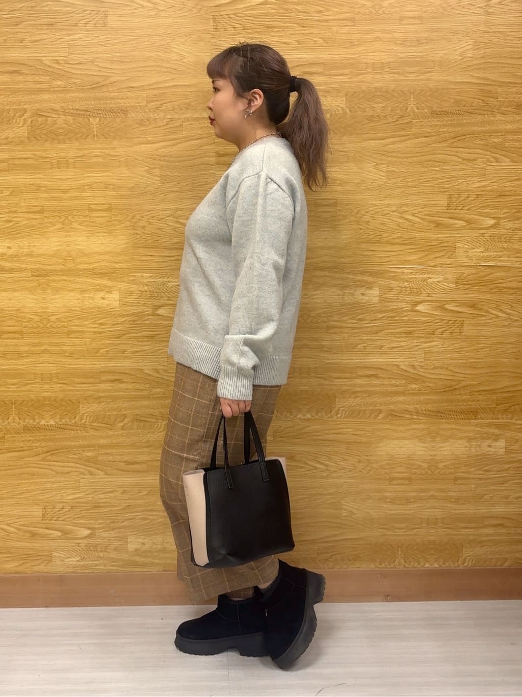 ぁむさんの「SHOO･LA･RUE｜【洗濯機可/S-LL】きちんと見えする あったか裏起毛ガウチョパンツ」を使ったコーディネート
