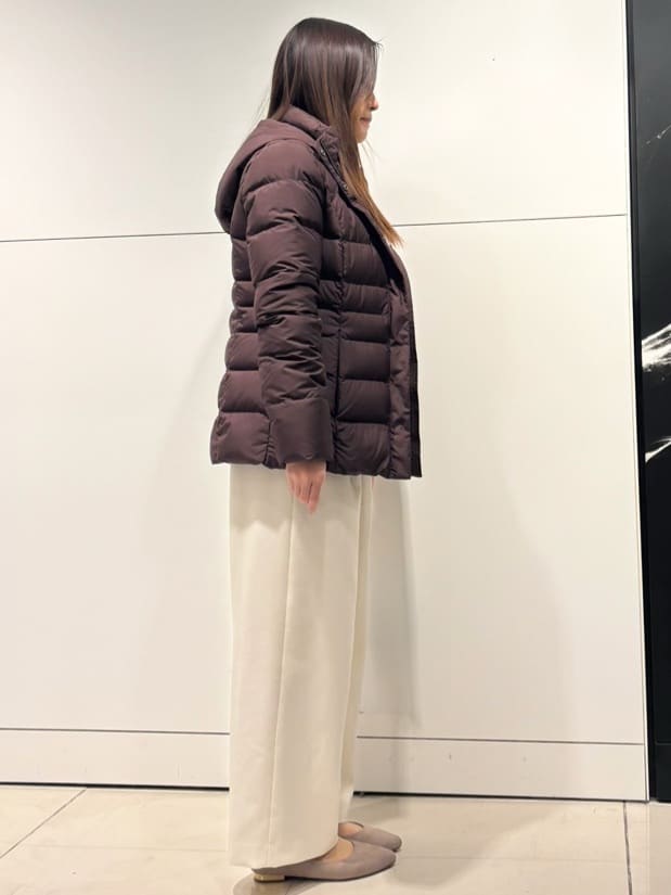 シオンさんの「COUP DE CHANCE｜【手洗い可】スパンコール付ニットトップス」を使ったコーディネート