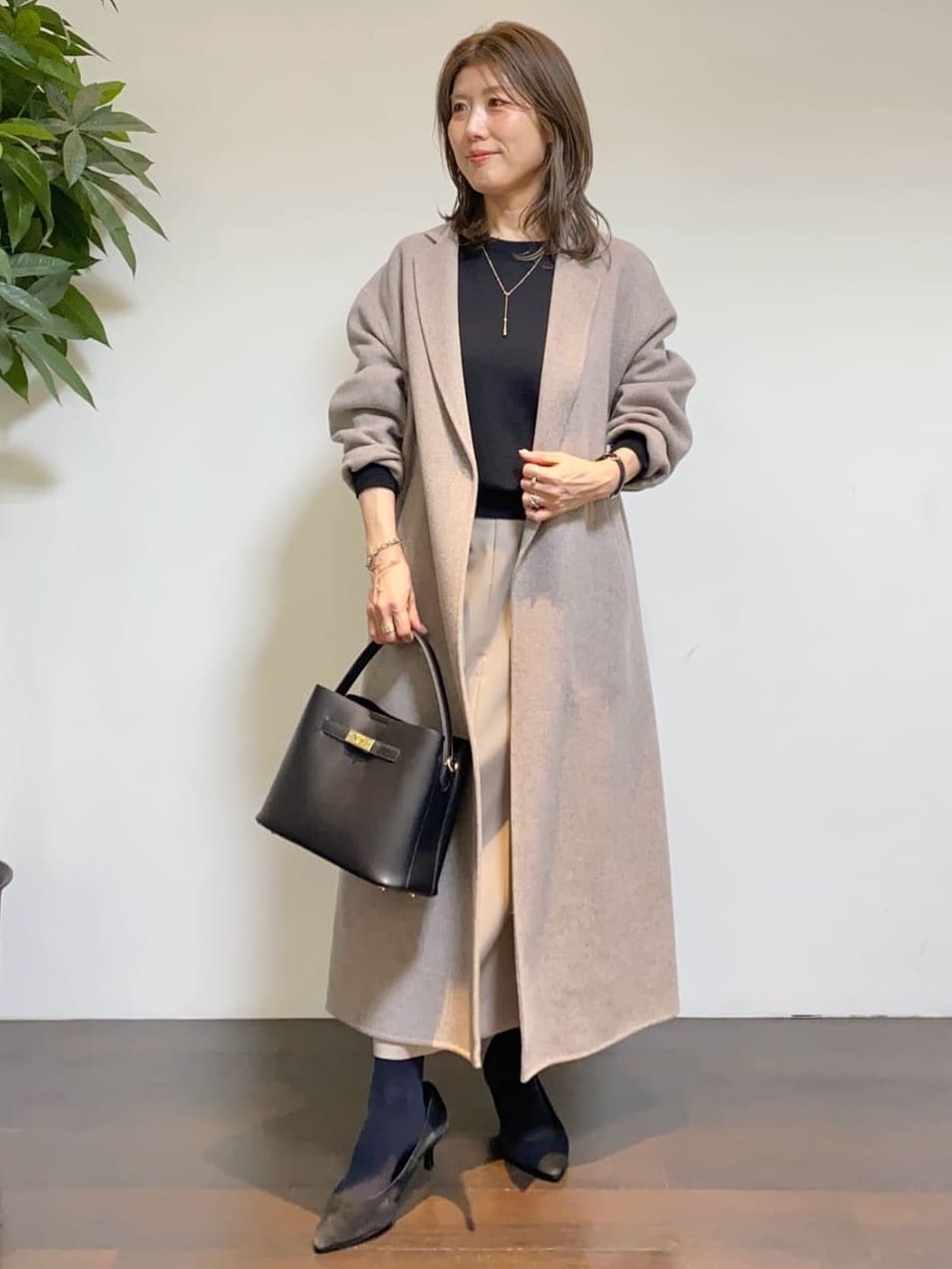 tomoさんの「UNTITLED｜【ロング丈/軽やか】テーラード　リバーコート」を使ったコーディネート