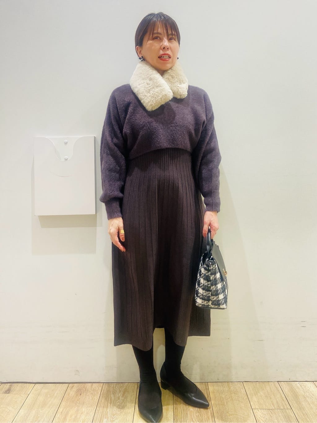 YUKOさんの「index｜ラメフェザープルオーバーセット ニットワンピース【洗濯機OK】《XS～LL》」を使ったコーディネート