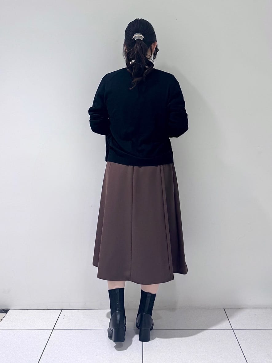 そんさんの「INDIVI｜【洗える】ハイゲージニットカーディガン」を使ったコーディネート