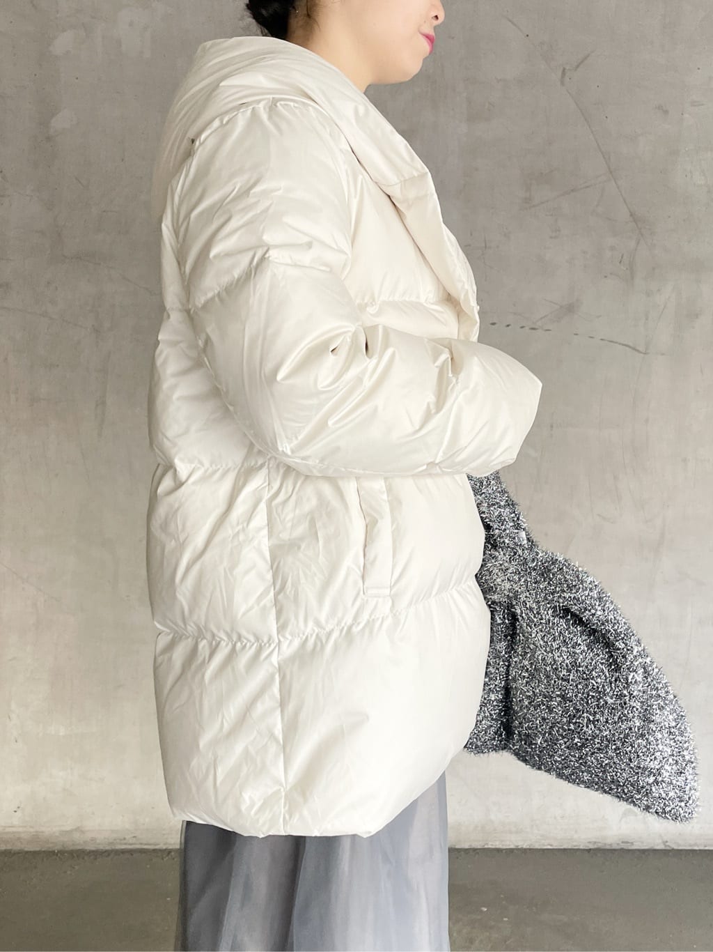tomokoさんの「OPAQUE.CLIP｜リラクシークルーネックニット【洗濯機OK】」を使ったコーディネート