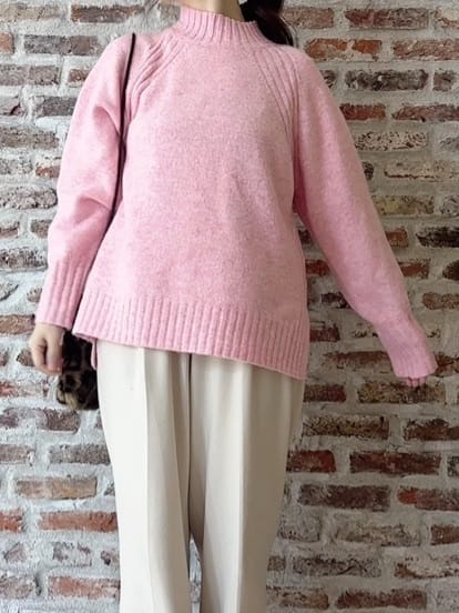 tokiさんの「THE SHOP TK｜ふんわり柔らかきれい色 ウール混ハイネックニット」を使ったコーディネート