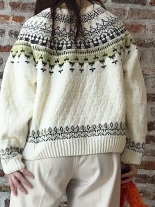 tokiさんの「THE SHOP TK｜上品さと少しの遊び心を モール求心柄ニット」を使ったコーディネート