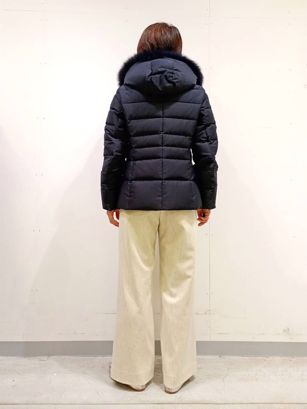 Kさんの「INDIVI｜【名品／撥水／抗菌防臭】ショート丈リサイクルダウンコート」を使ったコーディネート