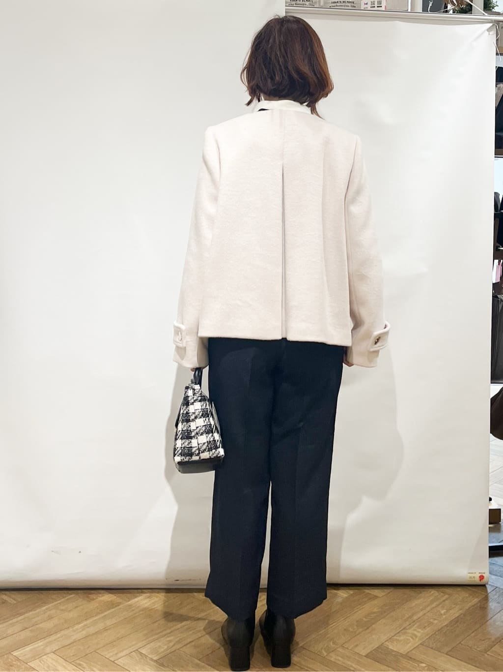 fumiさんの「index｜ゴールドパーツ付きボウタイニット【洗濯機OK】《10col／XS～LL》」を使ったコーディネート