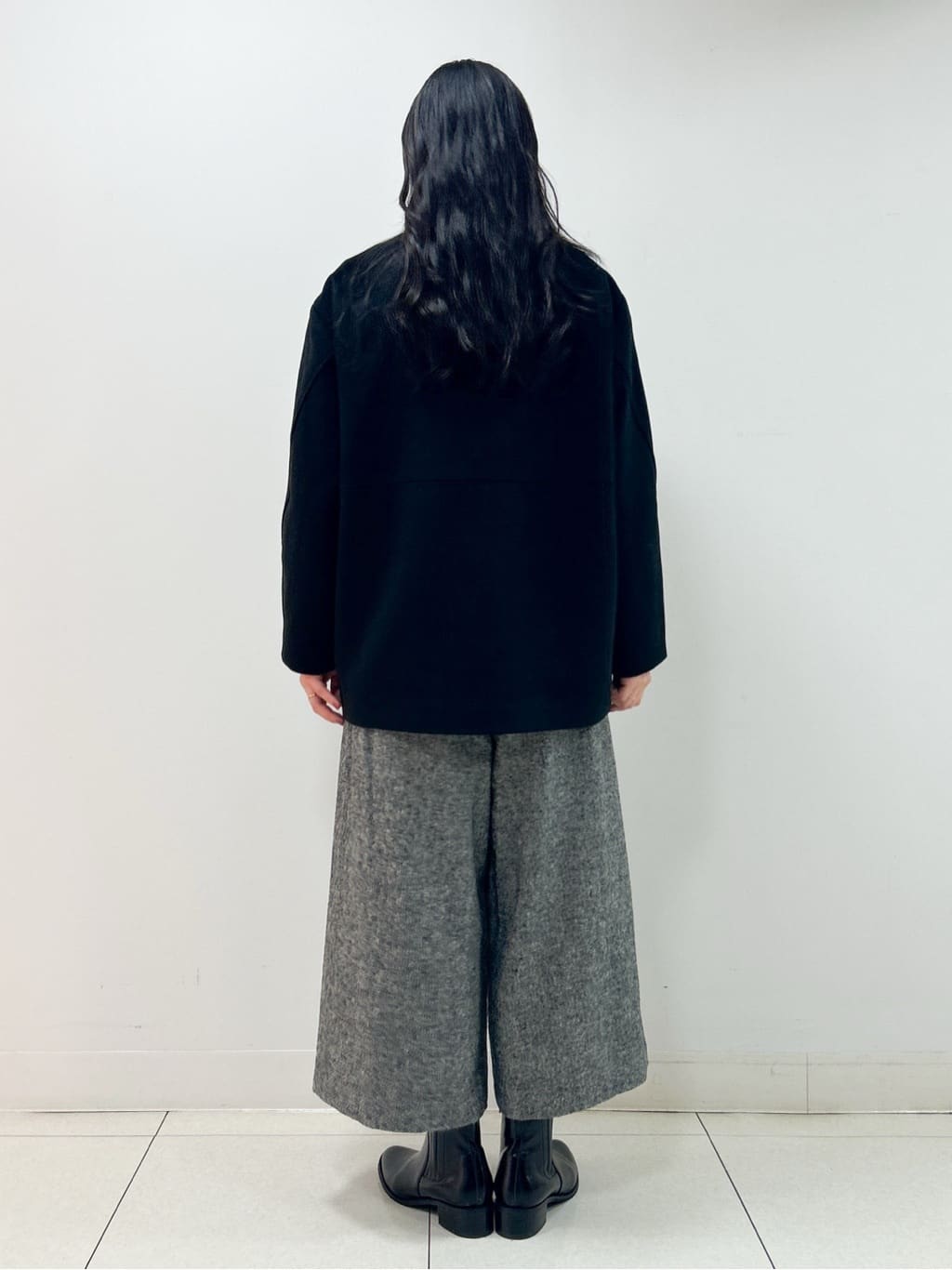 Kaiさんの「Dessin｜ウール混クルーネックコート」を使ったコーディネート