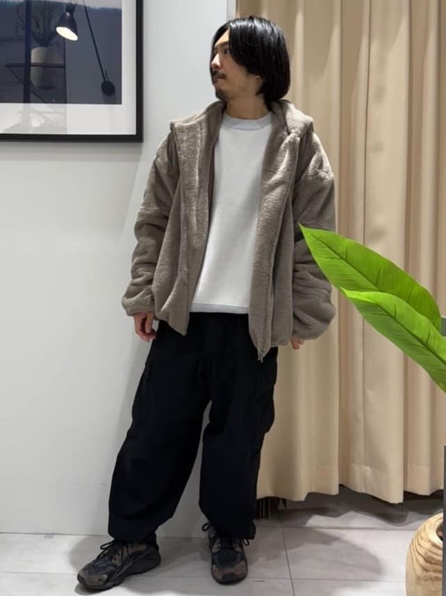 はさんの「THE SHOP TK｜【大人の上品カジュアルを叶える】ハグするニット 洗濯機OK／6色展開」を使ったコーディネート