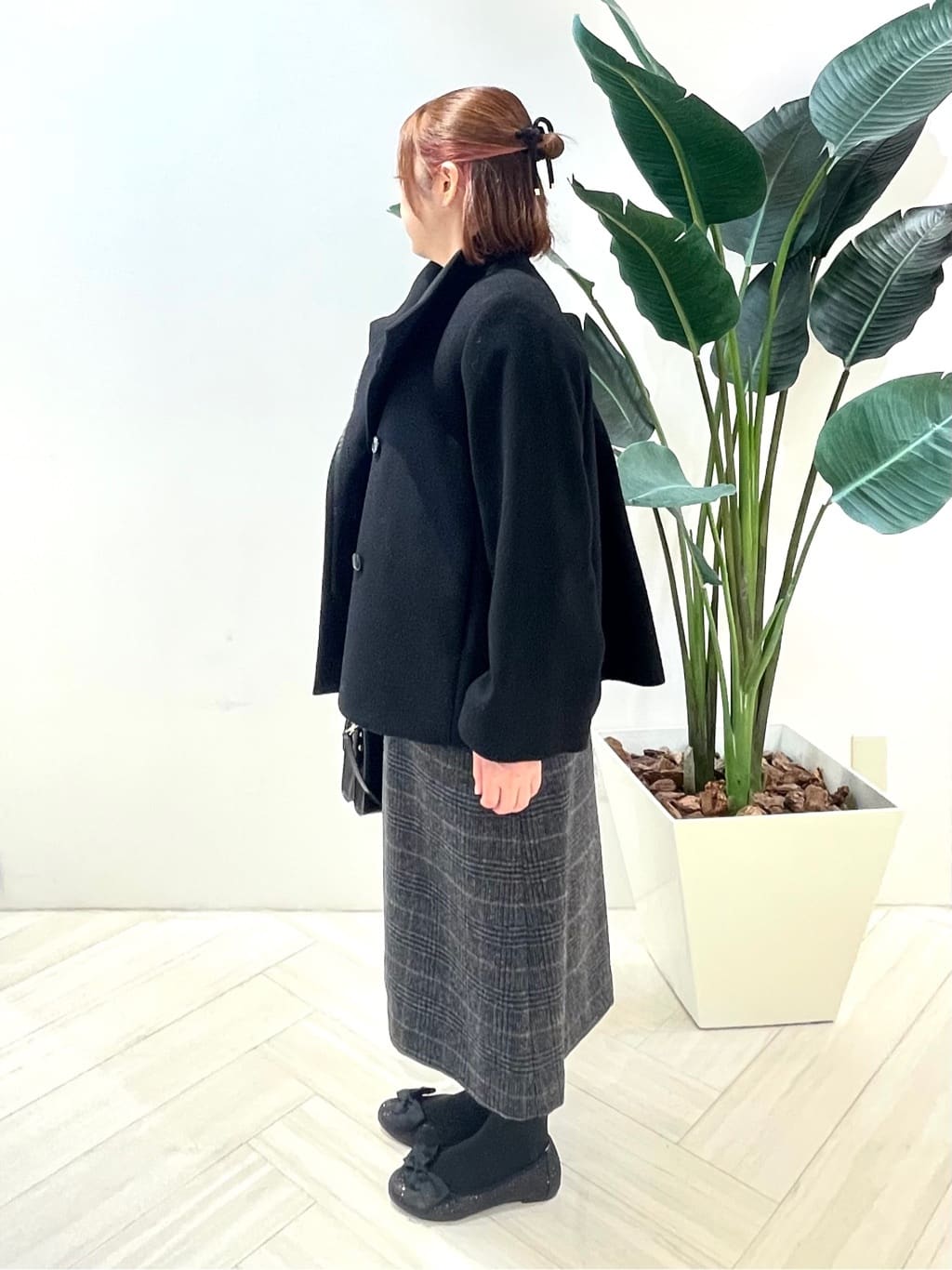 Tomoさんの「UNTITLED｜【着回しが効く／オンオフアウター】ウールショートコート」を使ったコーディネート