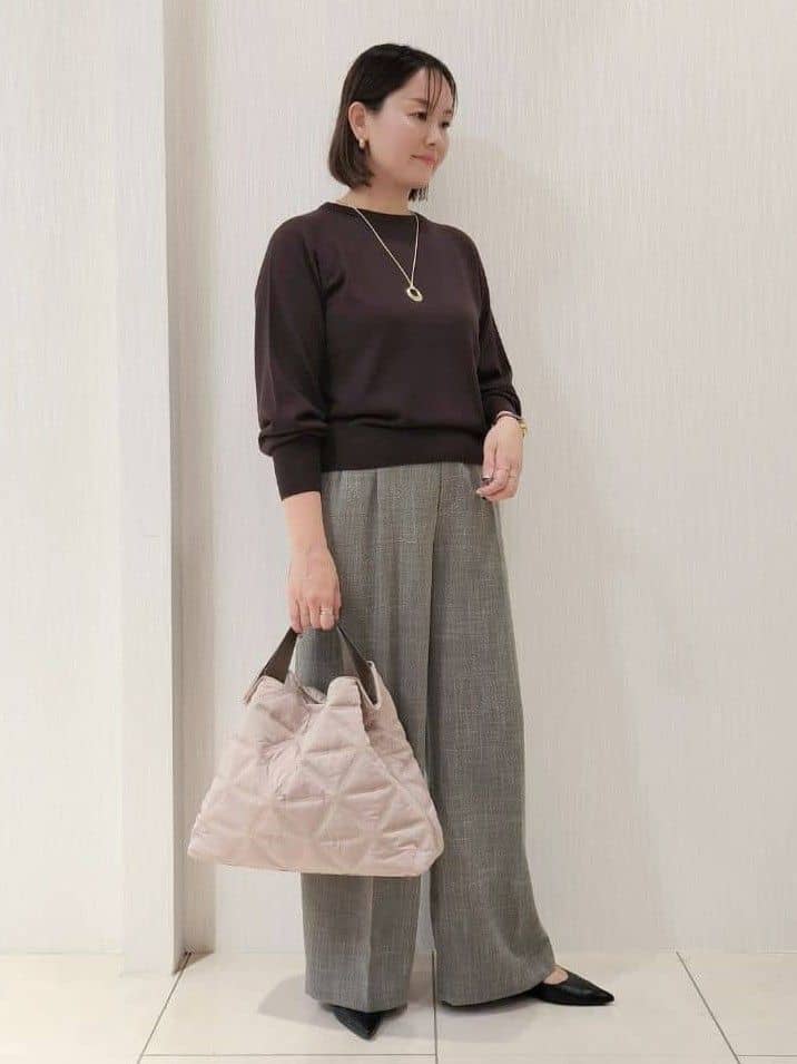 naokoさんの「UNTITLED｜【8色展開／コンパクト丈】レーヨン混 コクーンニット」を使ったコーディネート