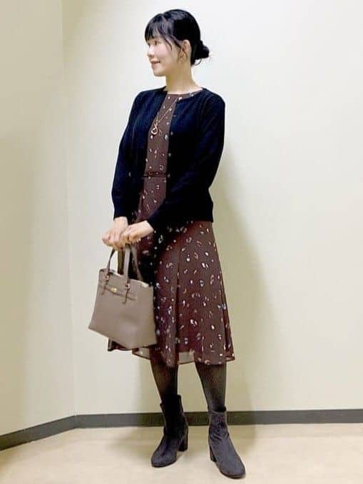  beni_gingerさんの「Reflect｜【ウエストリボン付き】フレアプリントワンピース」を使ったコーディネート