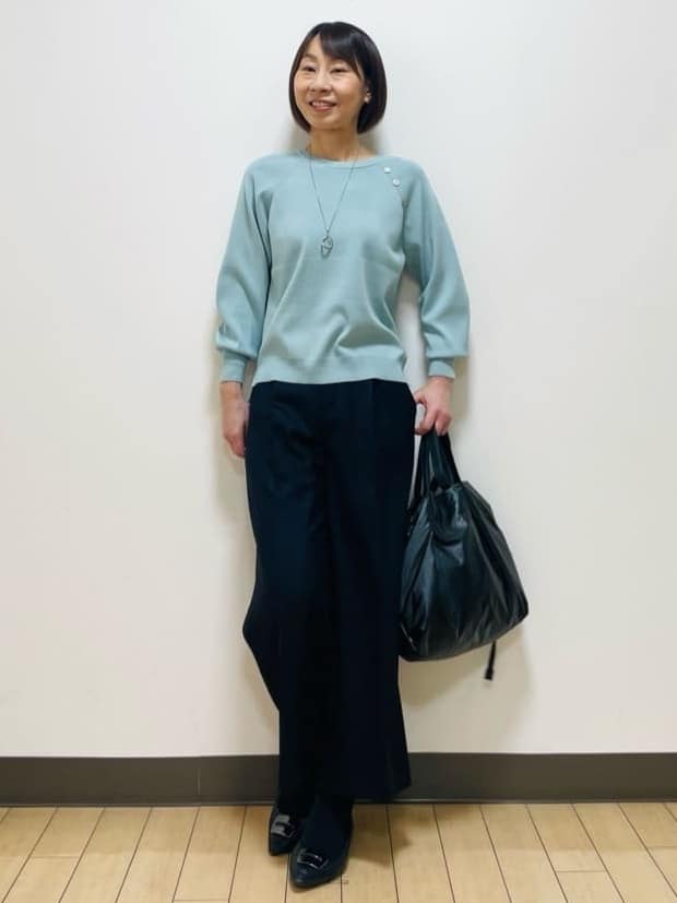 Riiさんの「Reflect｜【ゆったり着られる◎】ラグランスリーブニット」を使ったコーディネート