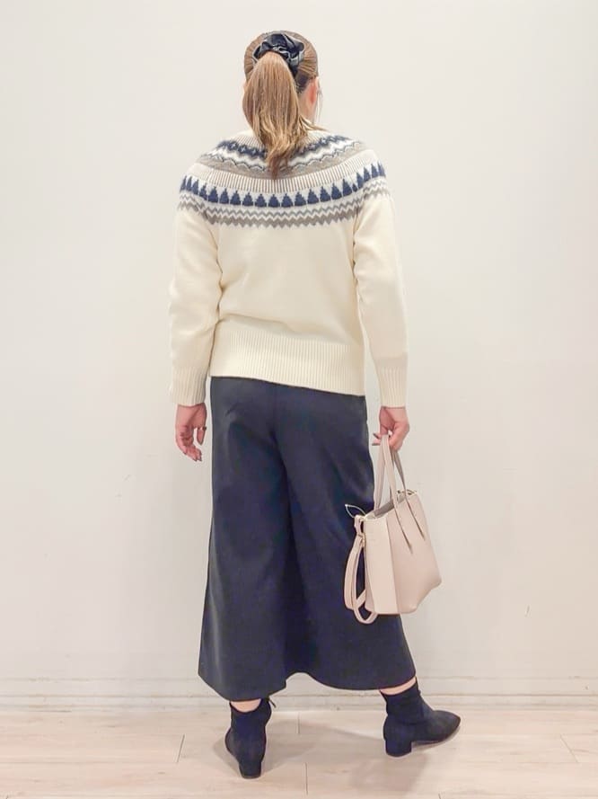 naoさんの「SHOO･LA･RUE｜【洗濯機可/S-LL】配色が大人かわいい　フェアアイル柄求心ニット」を使ったコーディネート