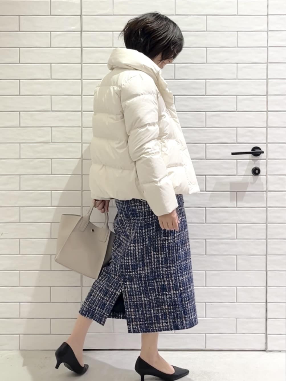 しおりさんの「OPAQUE.CLIP｜撥水ショートダウン【防風／抗菌防臭／洗濯機洗い可】《SS～LL》」を使ったコーディネート