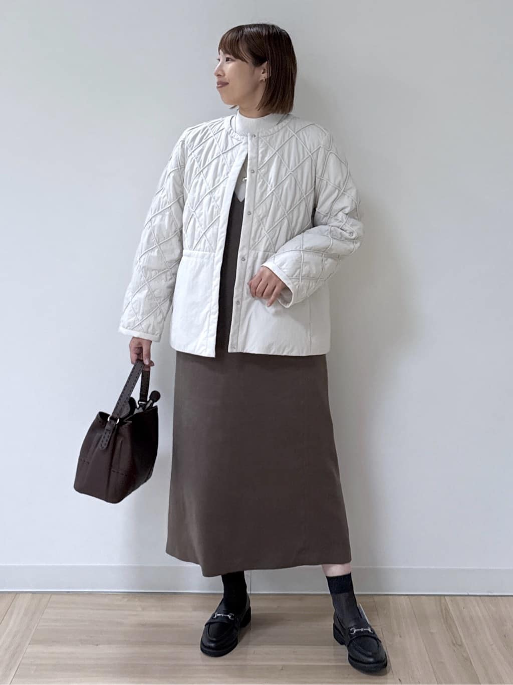 amiさんの「Reflect｜【気軽な羽織に◎】中綿キルティングショートコート」を使ったコーディネート