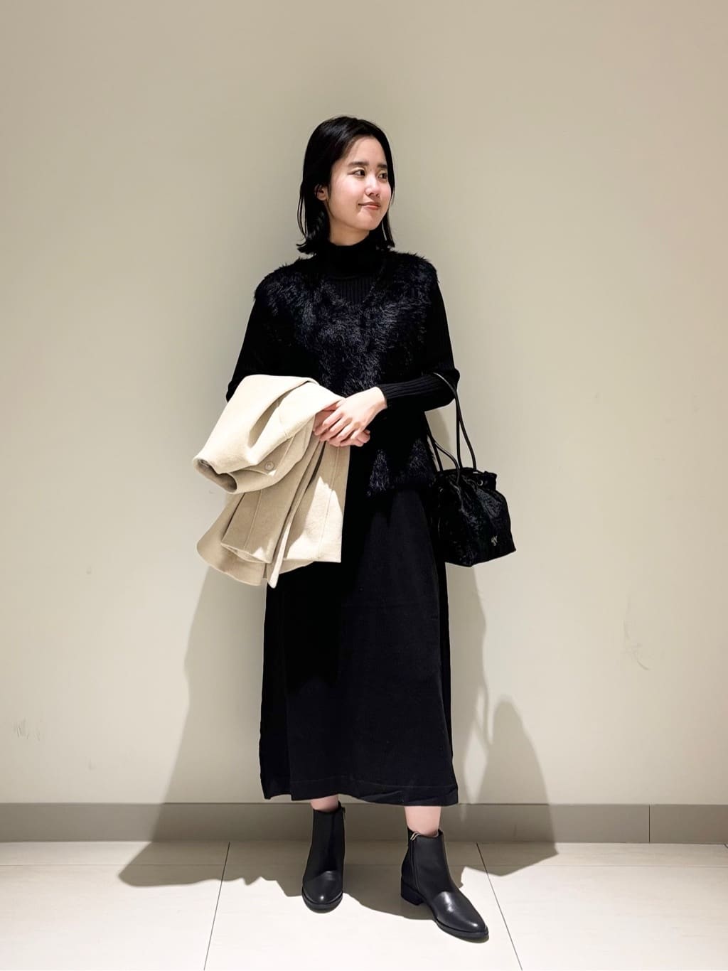 mayuさんの「Dessin｜ウール混クルーネックコート」を使ったコーディネート