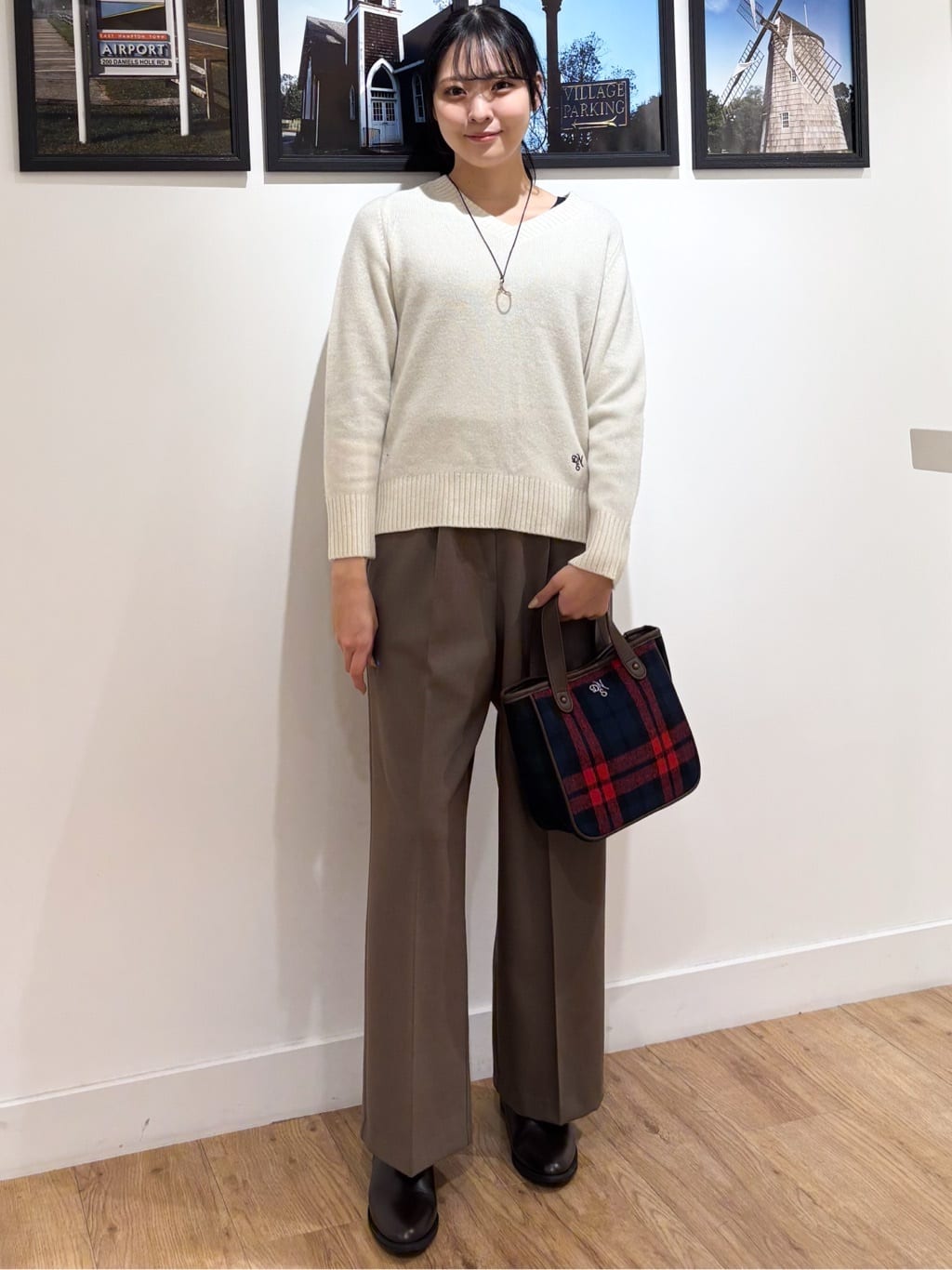 Ririkaさんの「Dessin｜ウールカシミヤVネック」を使ったコーディネート