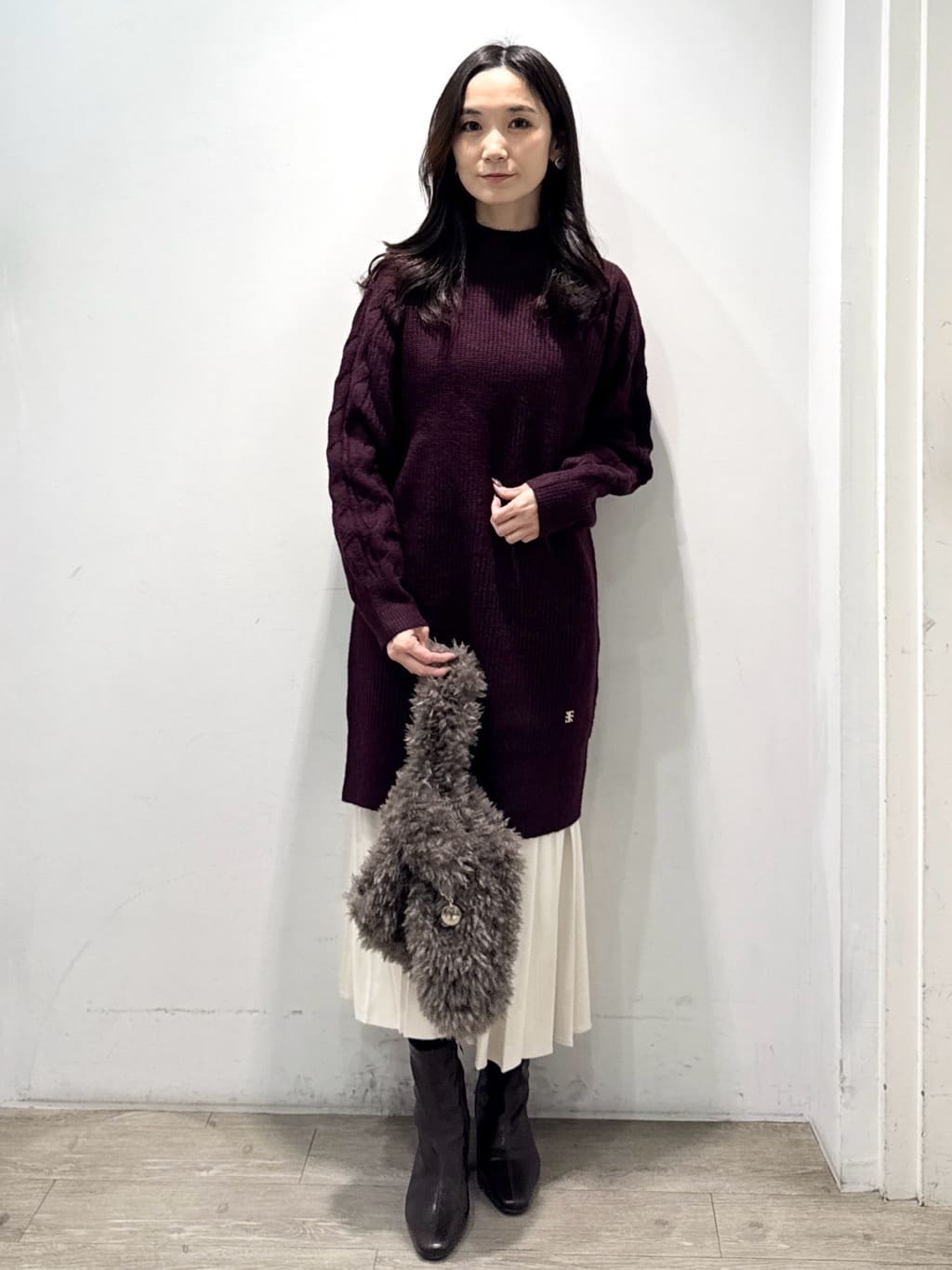 yuicciさんの「OPAQUE.CLIP｜ウール混ケーブルスリーブミニワンピース【洗濯機OK】」を使ったコーディネート