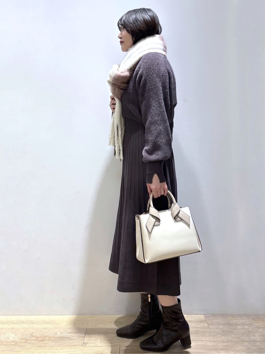 mizukiさんの「index｜ラメフェザープルオーバーセット ニットワンピース【洗濯機OK】《XS～LL》」を使ったコーディネート