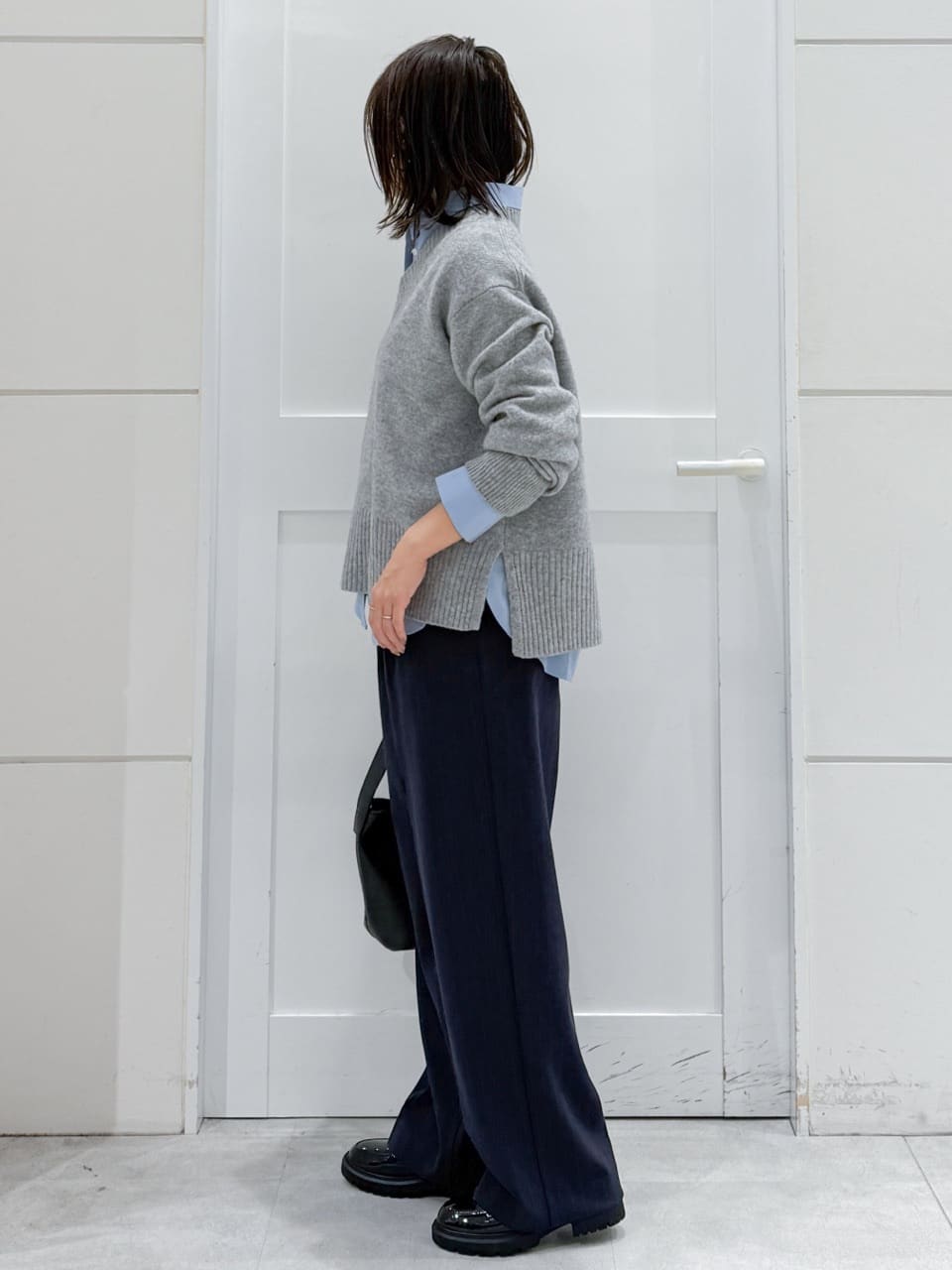 yuka.aさんの「OPAQUE.CLIP｜ポケット刺繍レギュラーカラーシャツ【洗濯機OK】」を使ったコーディネート