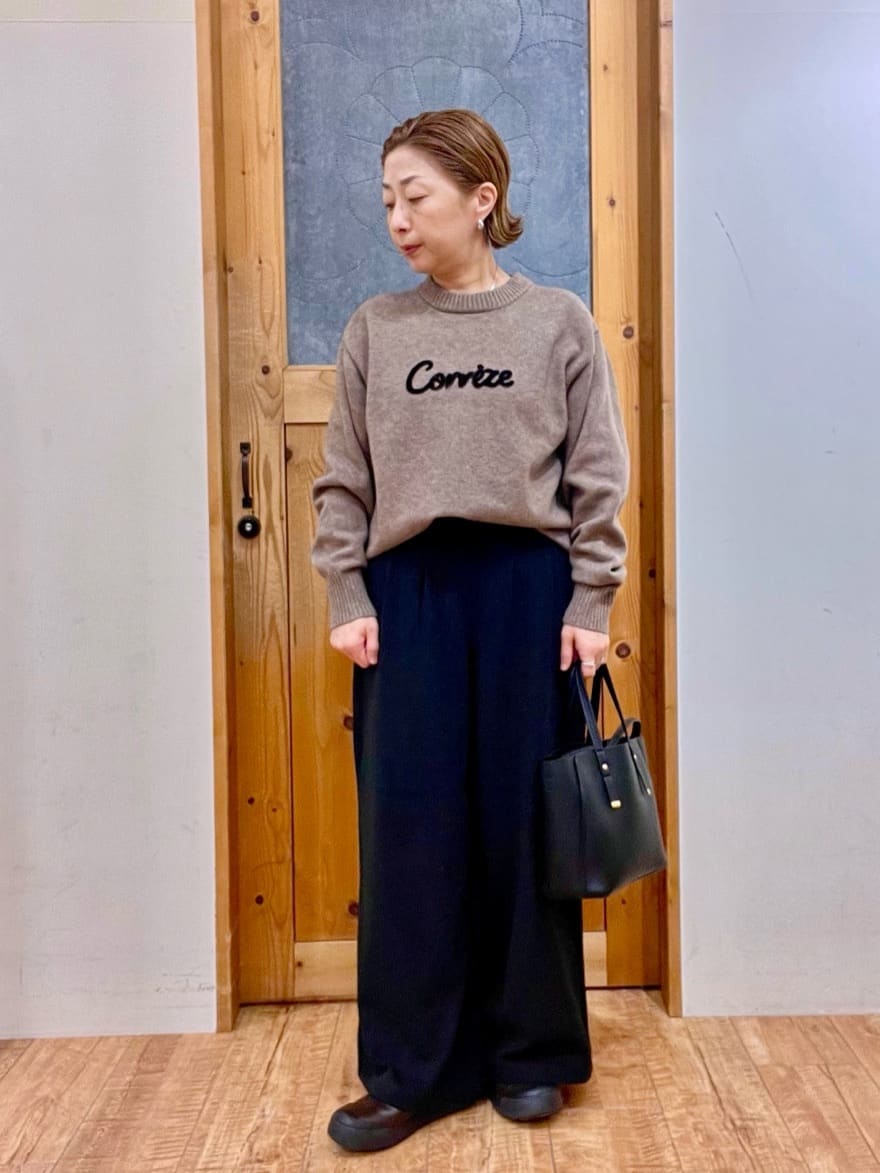 ゆみさんの「SHOO･LA･RUE｜【S-LL/洗濯機可】ふわふわがやみつきになる柔らかさ スウェットライクロゴニット」を使ったコーディネート