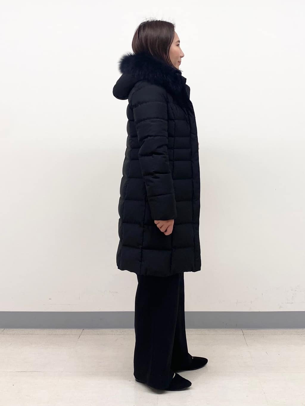 YUKARIさんの「INDIVI｜【名品／撥水／抗菌防臭】ロング丈リサイクルダウンコート」を使ったコーディネート