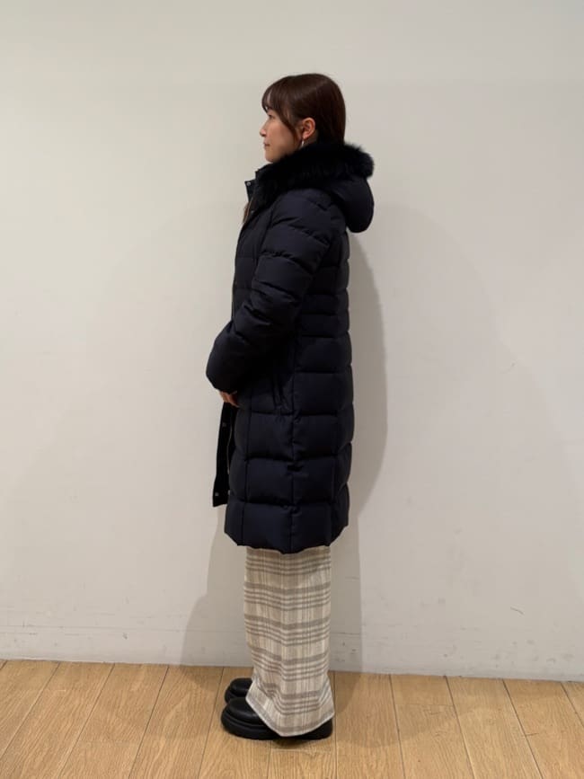 maiさんの「INDIVI｜【名品／撥水／抗菌防臭】ロング丈リサイクルダウンコート」を使ったコーディネート