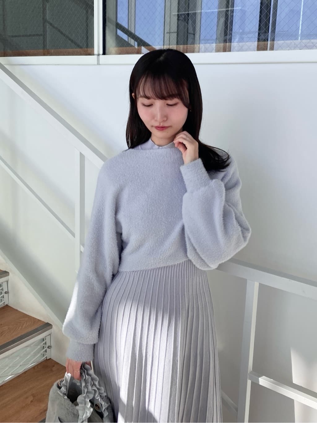 みさかさんの「index｜ラメフェザープルオーバーセット ニットワンピース【洗濯機OK】《XS～LL》」を使ったコーディネート