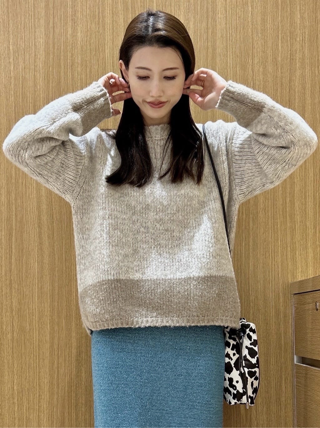 maiさんの「OPAQUE.CLIP｜カラーMIXミドルゲージニット【洗濯機OK】」を使ったコーディネート